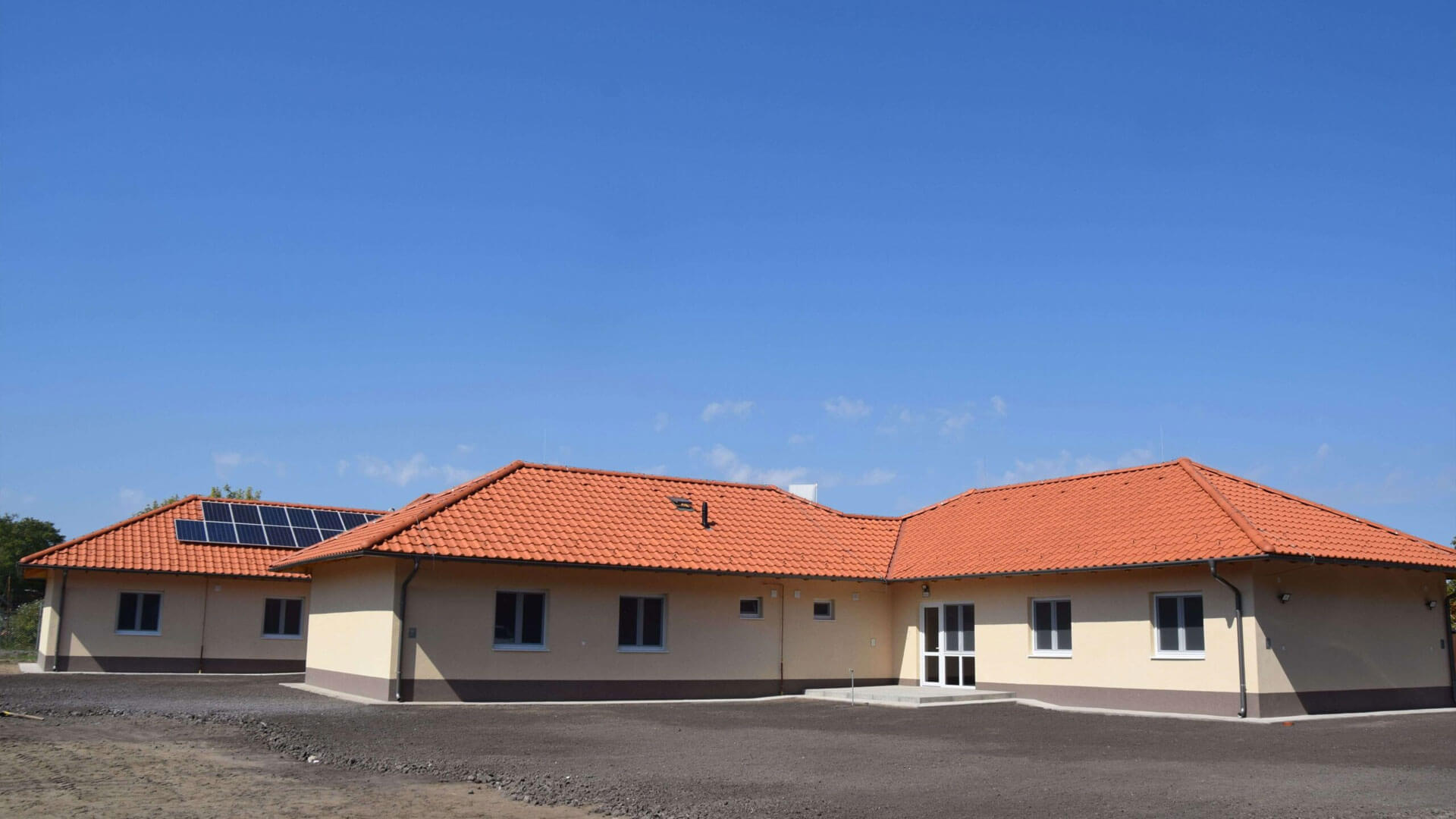 Ópusztaszeri lakásotthon építése
